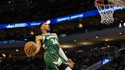 parciales de la nba|NBA. Tras Doncic y Mitchell, Antetokounmpo rompe su techo.